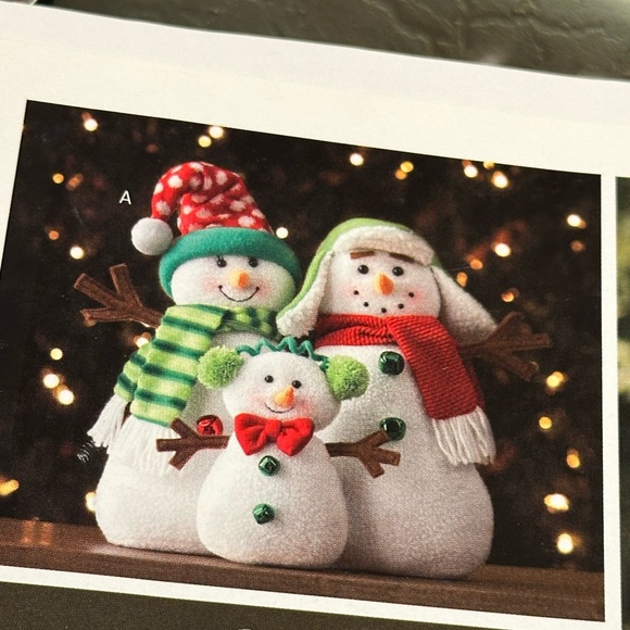 Celebrating Home Christmas snowman family plush - Picture 8 of 8